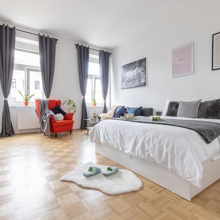 Yeshello Vienna Central Station Apartment エクステリア 写真