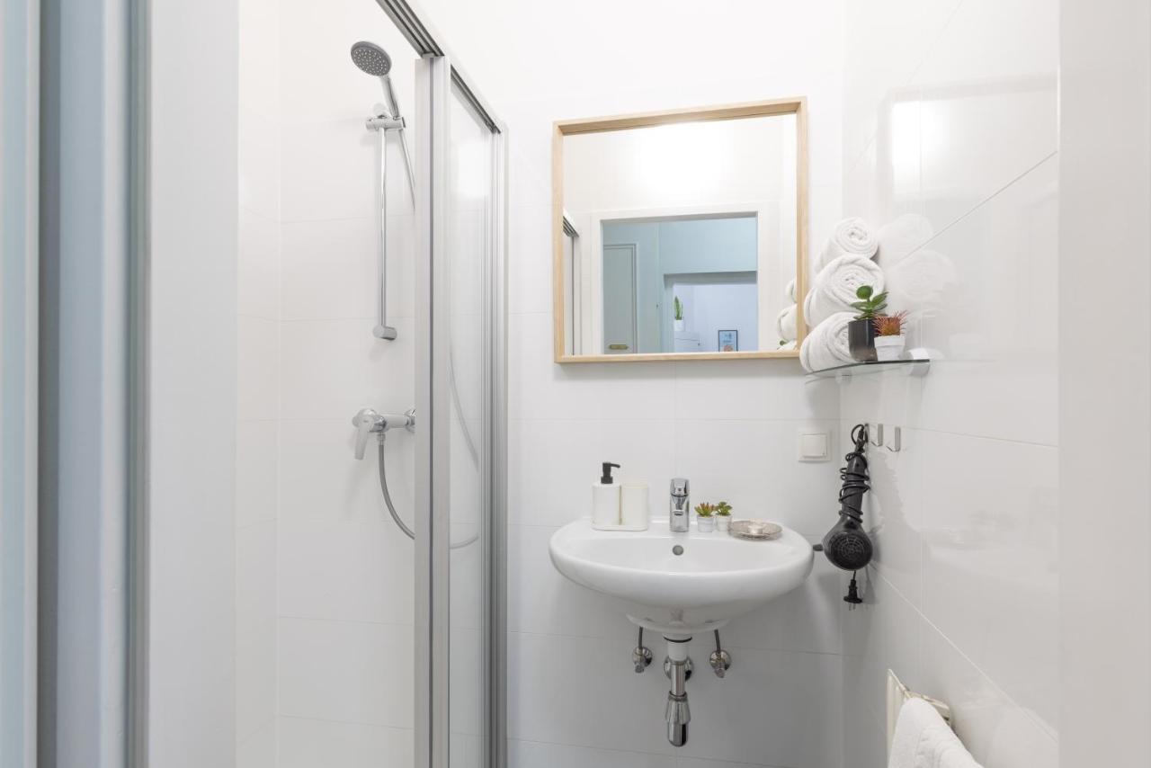 Yeshello Vienna Central Station Apartment エクステリア 写真